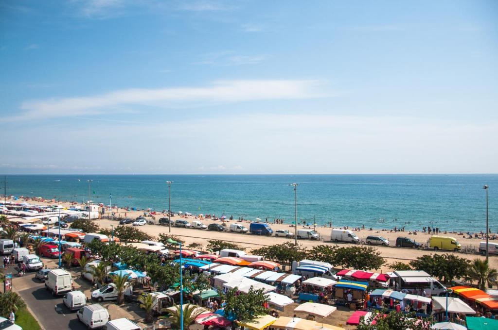 Logis Hotel Restaurant Mar I Sol Saint-Cyprien Szoba fotó