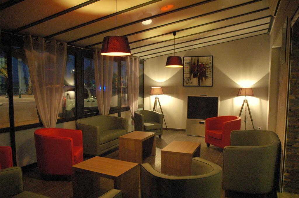 Logis Hotel Restaurant Mar I Sol Saint-Cyprien Kültér fotó